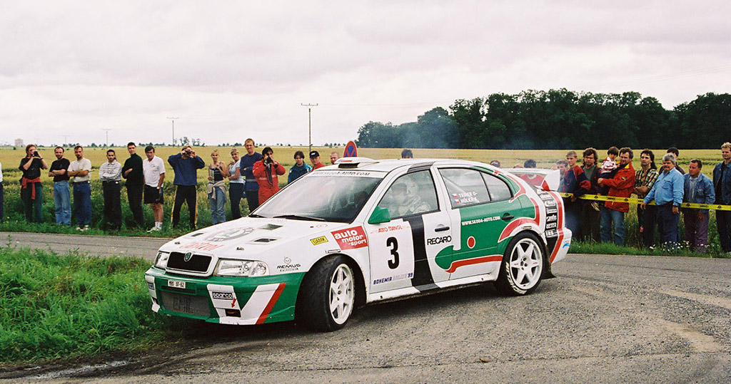 Skinti pergales Škoda Octavia automobiliui sekėsi tik nacionalinėse pimenybėse. Pirmoji tokia nutiko Bohemijos ralyje 1999m.