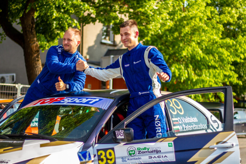 Ovidijus Vaštakas
Mantas Žalandauskas
BMW E46